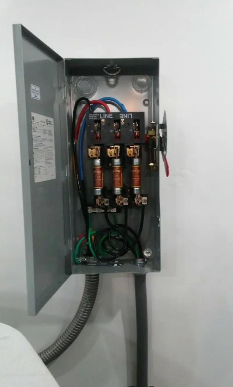 Three-phase disconnect switch installed for Electrical Wiring & Rewiring in Park